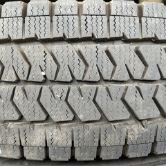BRIDGESTONE 195/80R15 22年製　スタッドレ...