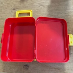 アンパンマンのキャリーケースの画像