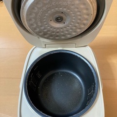 炊飯器の画像