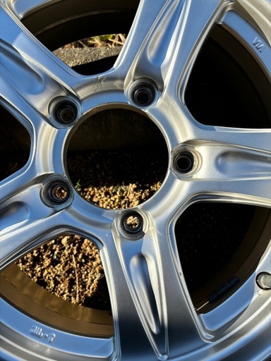 ジムニー　スタッドレスタイヤ　175 80 R16