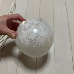 【IKEA】花柄ランプ　間接照明　ガラスの画像