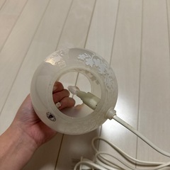【IKEA】花柄ランプ　間接照明　ガラスの画像