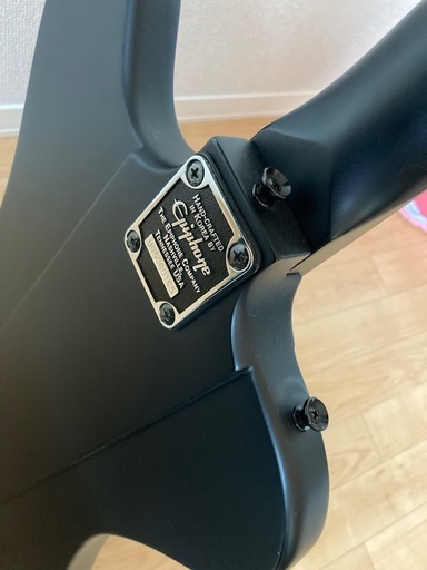 20％オフ中　Epiphone サンダーバード　カスタムあり　エピフォン