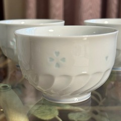 しん花 湯飲み 5個セット 白　径7.5×高さ5センチの画像