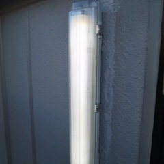 コイズミ AUG329000 KOIZUMI 防雨 防湿 型 シーリング 屋外用 蛍光灯仕様 / LEDではないです。の画像