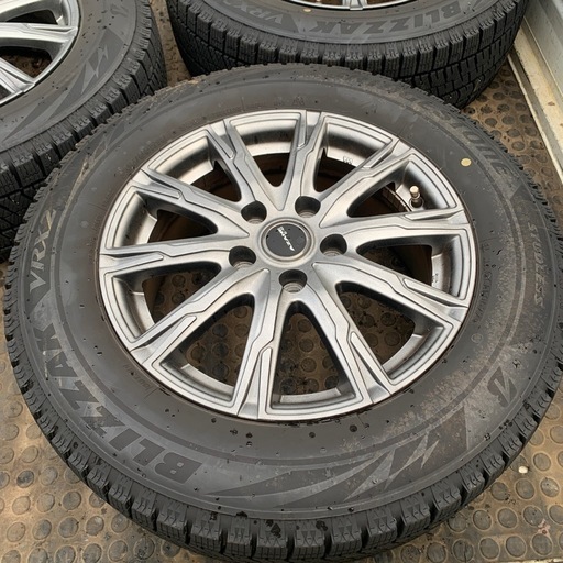 ※再値下げ　★ブリジストン　ブリザックVRX2 205/65R16 22年製　バリ山★