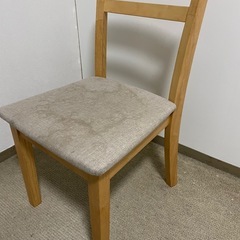 ニトリダイニングテーブルチェアの画像