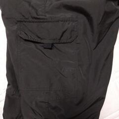 ユニクロ パラシュートワークパンツの画像