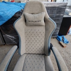 【✨‼️現品限り‼️✨】GTRACING ゲーミングチェア 人間工学設計 リクライニング＆ヘッドレスト付きの画像