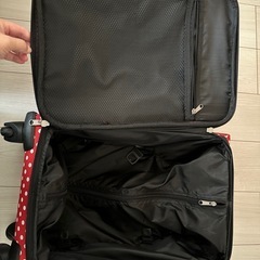 旅行　キャリーケース　キャリーバック　赤　ドット柄の画像
