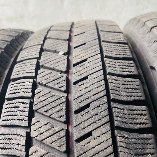 バリ山　BRIDGESTONE ブリヂストン　ブリジストン　VRX3 155/65R14 スタッドレス　タイヤ　2021年製　14イン