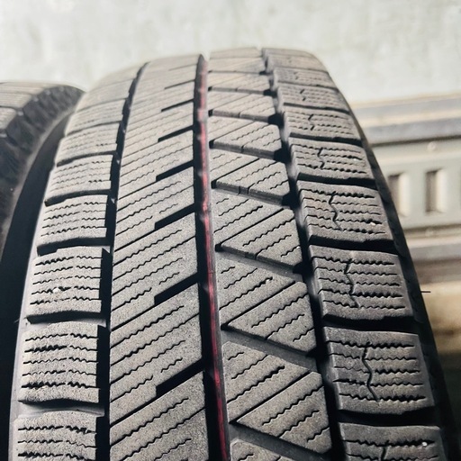 バリ山　BRIDGESTONE ブリヂストン　ブリジストン　VRX3 155/65R14 スタッドレス　タイヤ　2021年製　14イン