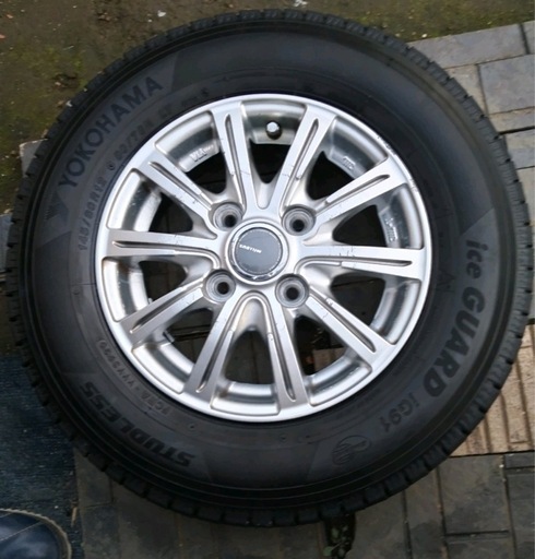 スタッドレスタイヤ4本セット