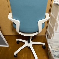 オフィスチェア(作業用チェア)定価6万円の画像