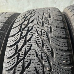 nokian tires ノキアン　タイヤ　HAKKAPELIITTA R3 175/65R14 スタッドレス　タイヤ　冬タイヤ　2020年製 14インチの画像