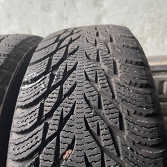 nokian tires ノキアン　タイヤ　HAKKAPELIITTA R3 175/65R14 スタッドレス　タイヤ　冬タイヤ　2020年製 14インチの画像
