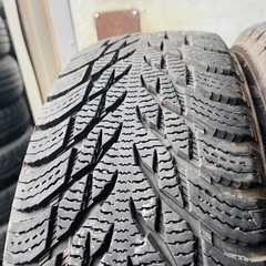 nokian tires ノキアン　タイヤ　HAKKAPELIITTA R3 175/65R14 スタッドレス　タイヤ　冬タイヤ　2020年製 14インチの画像