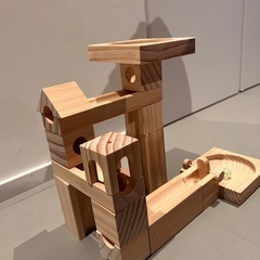 受け渡し決定　tanoshimu 知育玩具 積み木 おもちゃ ビー玉転がし 木製 ブロックの画像