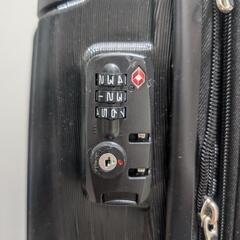 【鍵しめれない】スーツケースLサイズ99.9Lの画像
