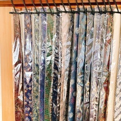 クリーニング済みネクタイ各種の画像