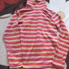 タートルネックトレーナー