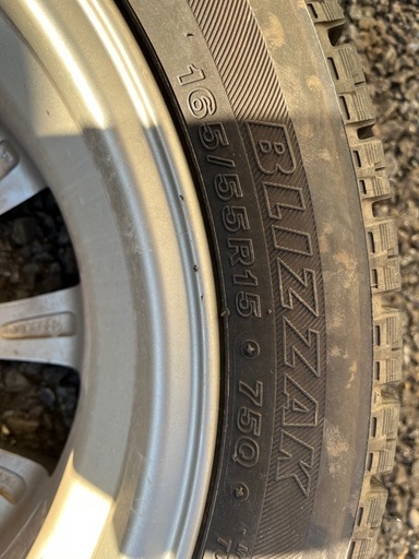 スタッドレス　
ブリヂストン　ブリザック　165/55R15 ホイール付き　4本