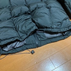 Headのダウンジャケットの画像