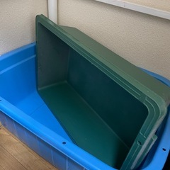 【 お譲り先決まりました】緑トロ舟と青プラスチック桶？タライ？
