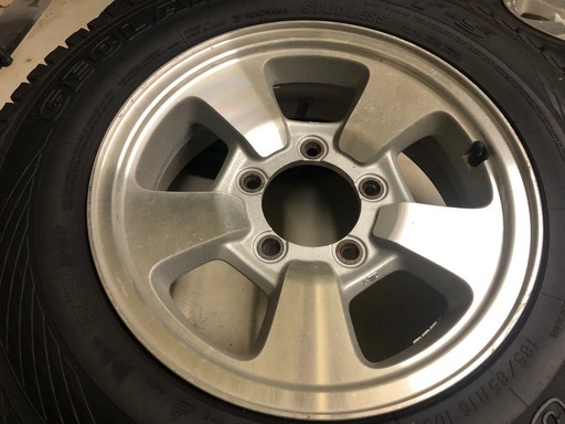 ジムニー　185/85r16 リフトアップジムニー