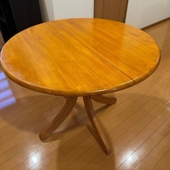 テーブル　丸型　