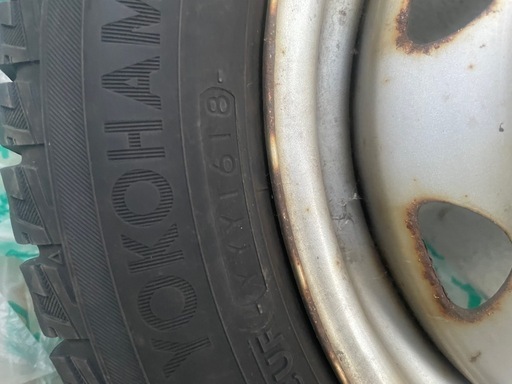 スタッドレスタイヤ（マルチホイール
付き） 4本セット　 155/65r13　