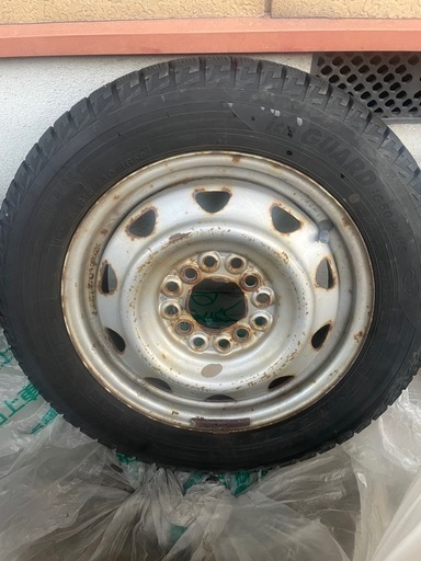 スタッドレスタイヤ（マルチホイール
付き） 4本セット　 155/65r13