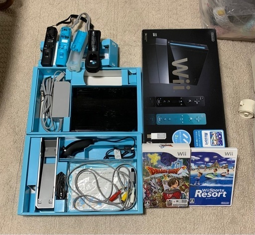 Wii本体（黒）と付属品