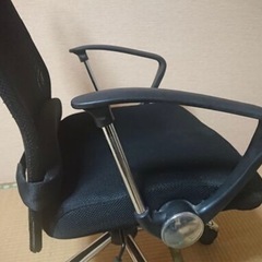 あげます　オフィスチェア G-AIR パソコンチェアー メッシュ  椅子  ロッキング  ハイバック ランバーサポート付 （ゴムが緩んでます） 床傷防止PUキャスター 肘付 パソコンチェア ワークチェア  の画像