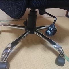 あげます　オフィスチェア G-AIR パソコンチェアー メッシュ  椅子  ロッキング  ハイバック ランバーサポート付 （ゴムが緩んでます） 床傷防止PUキャスター 肘付 パソコンチェア ワークチェア  の画像