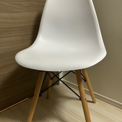 【無料】白いイス