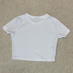 ユニクロ白Tシャツ