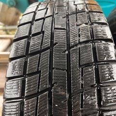 トヨタ　パッソスタッドレスタイヤの画像