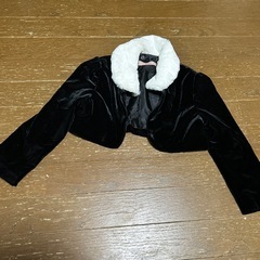 完売御礼　レディース　ボレロ　120 L  ili L undi