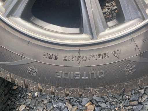 値下げしました　225/60R17  アルファード　30 スタッドレス　17インチ