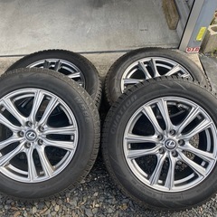 値下げしました　225/60R17  アルファード　30 スタッ...