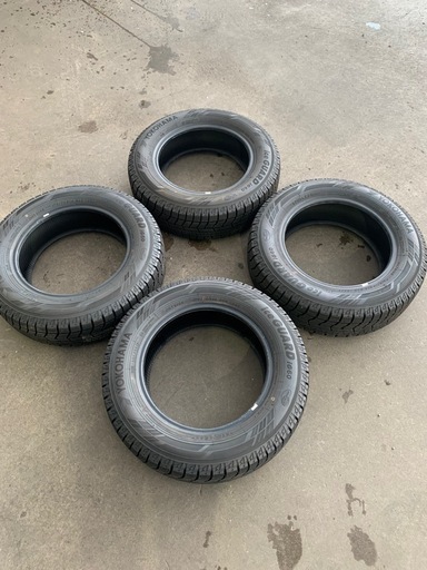 スタッドレスタイヤ