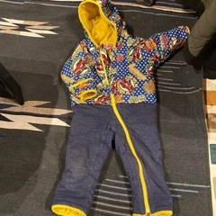 ジャンプスーツ　90 男の子