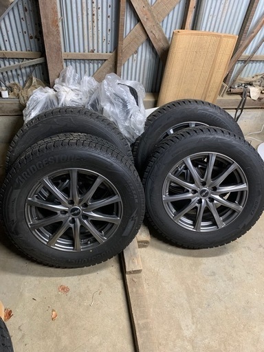 「取り引き中」　スタッドレスタイヤホイール