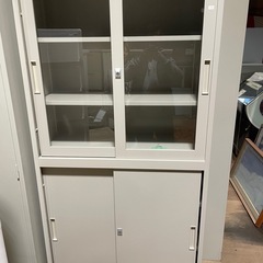 ⭐︎中古品 内田洋行 事務用書庫 鍵付き  880x400x17...