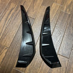 車のカスタム部品の画像