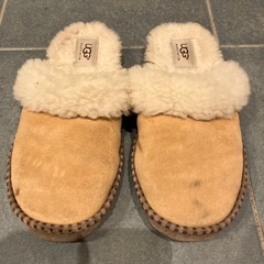 UGG スリッポン　23cm 
