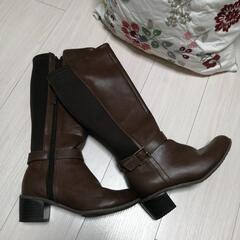 新品・22.5cmロングブーツ