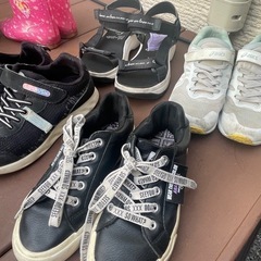 一足200円✨子供靴👟20〜22.5㎝　の画像