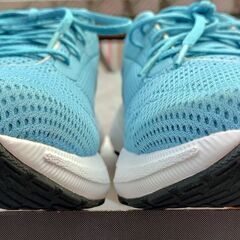 新品 未使用 adidas(アディダス)  RESPONSEランナーU 27.0cm シューズ 靴の画像